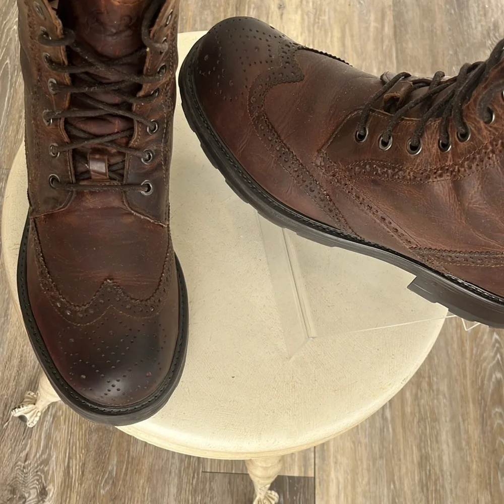 GBX wingtip leather lace up boots size 9.5